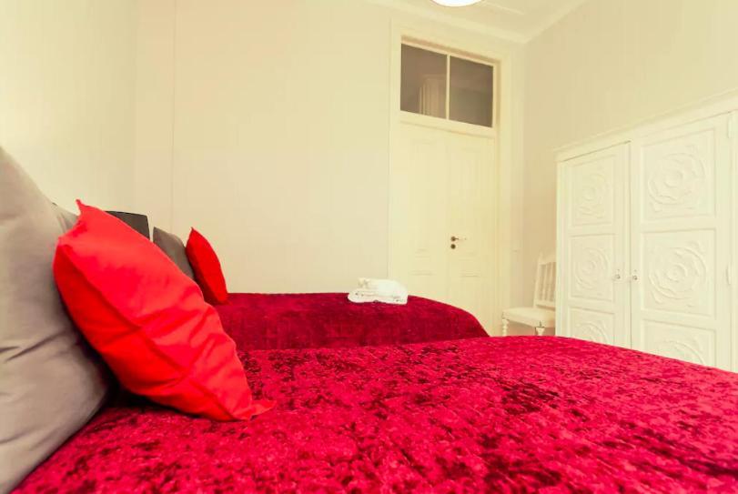Tradicional Charm House Lisbon Apartment Bagian luar foto