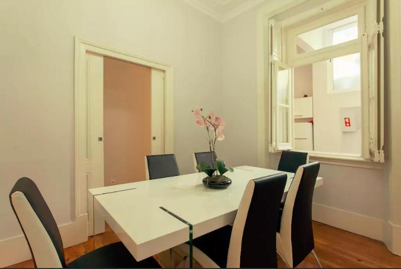 Tradicional Charm House Lisbon Apartment Bagian luar foto